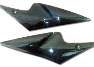 Suzuki GSXR600/750 K6 / K7  Carbon Fibre Undertank Panels