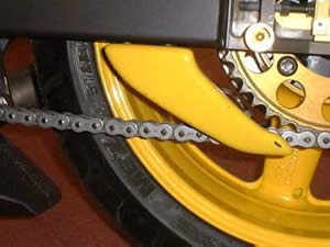Yamaha YZF R1 2000/01 Carbon Fibre Chain Underguard - required for racing